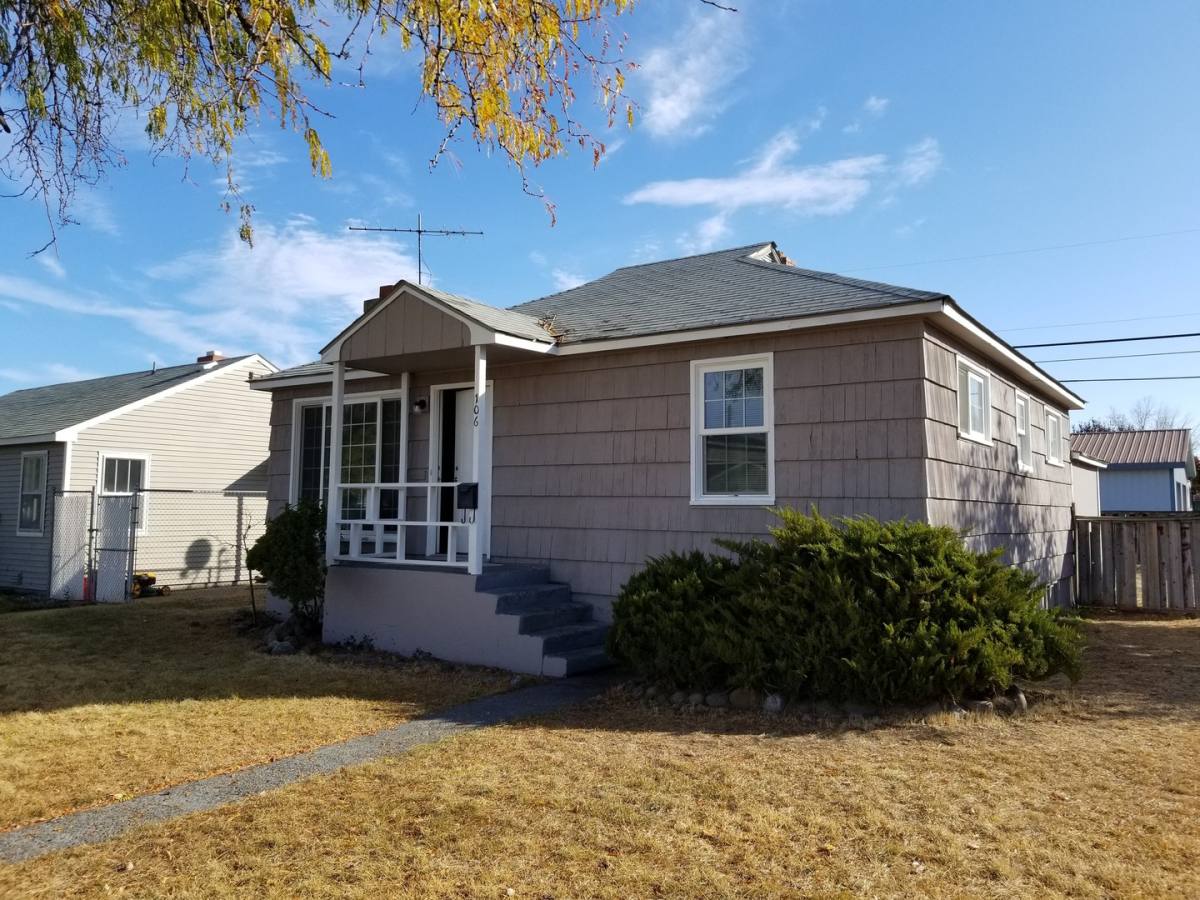 House for rent at 106 E St NE, Ephrata, WA 98823