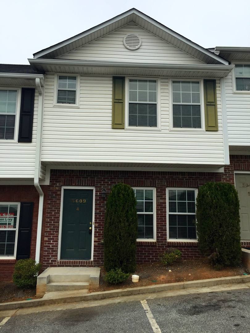 House for rent at 3609 Ginnis Rd, Atlanta, GA 30331