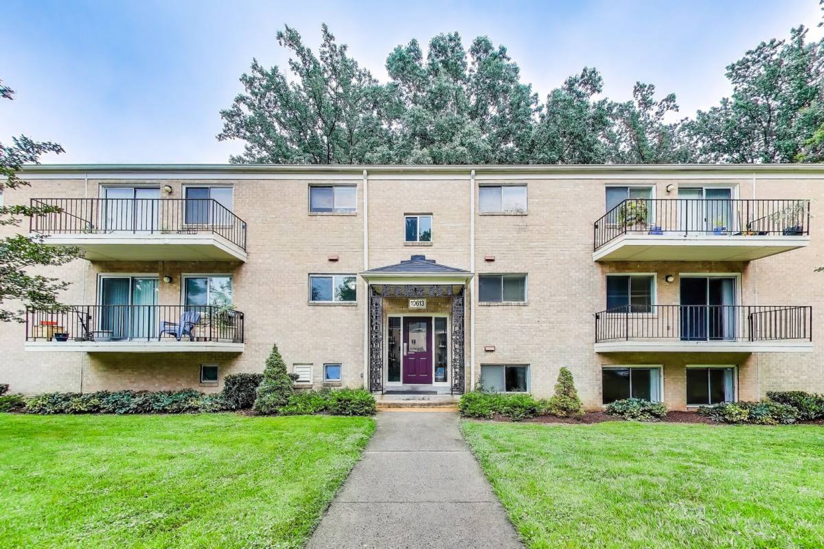 Condo for rent at 10613 Montrose Ave, Bethesda, MD 20814