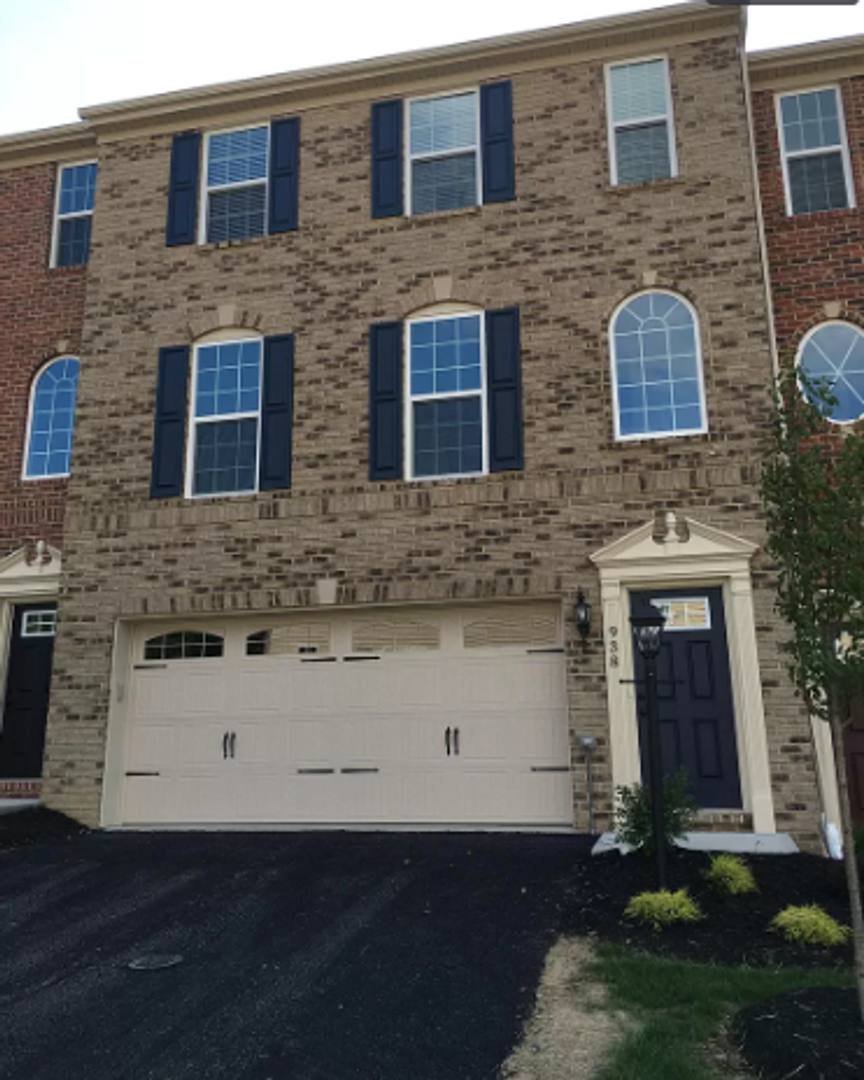 Townhouse for rent at 938 Bell Dr, Wexford, PA 15090