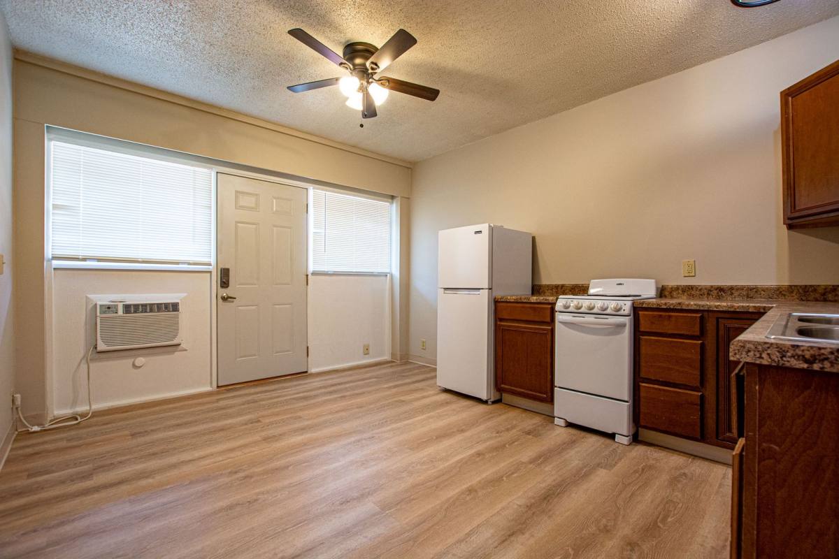 Apartment for rent at 11501 Richland Dr, Omaha, NE 68138