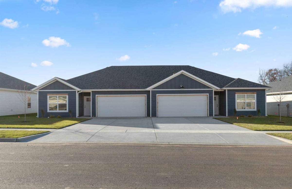 Apartment for rent at 3804 S York Ave, Springfield, MO 65807
