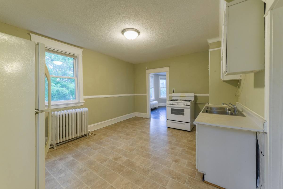 Apartment for rent at 2208-2210 Glenwood Ave, Minneapolis, MN 55405