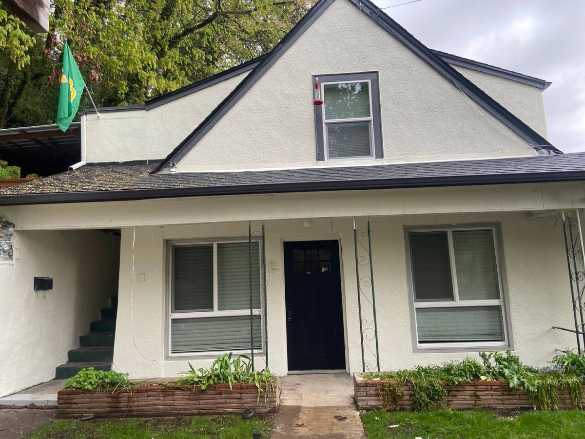 Apartment for rent at 1064 Kelly Blvd, Springfield, OR 97477
