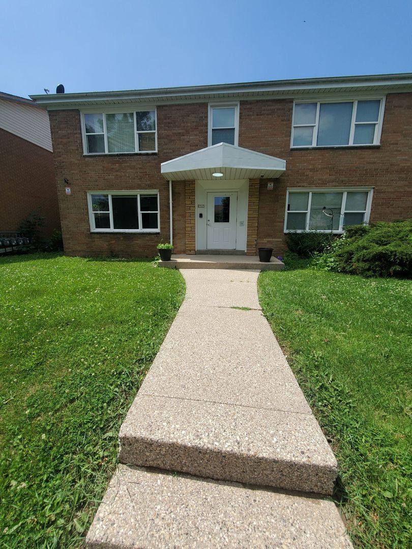 Apartment for rent at 2501-2505 S 44th St, Milwaukee, WI 53219