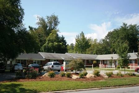 Apartment for rent at 404 Hebron Rd, Hendersonville, NC 28739