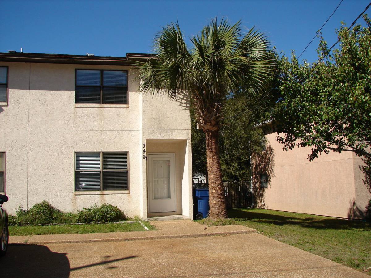 Townhouse for rent at 349 Mercedes Ave, Panama City, FL 32401