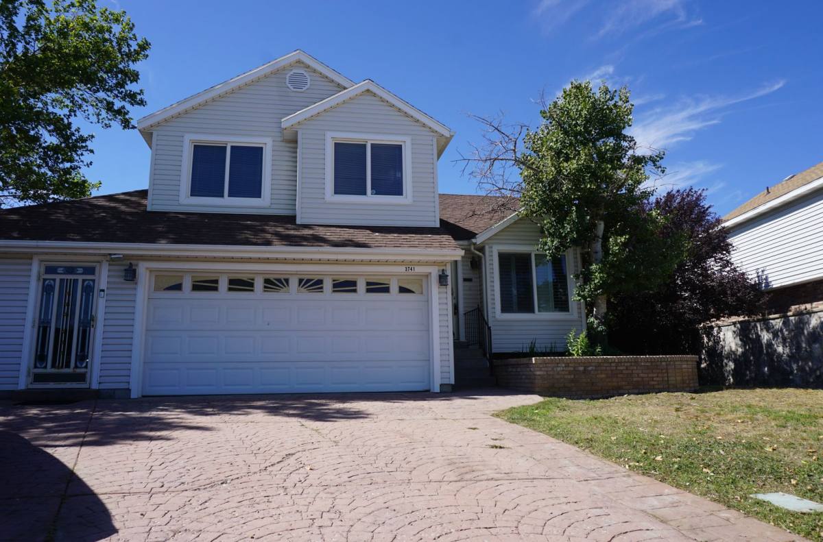 Apartment for rent at 3741 W 8850 S, West Jordan, UT 84088