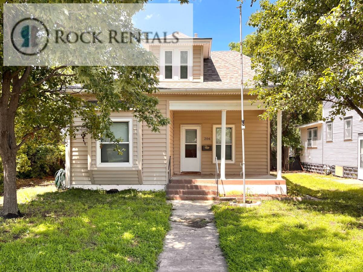 House for rent at 206 W 9th, Hutchinson, KS 67501