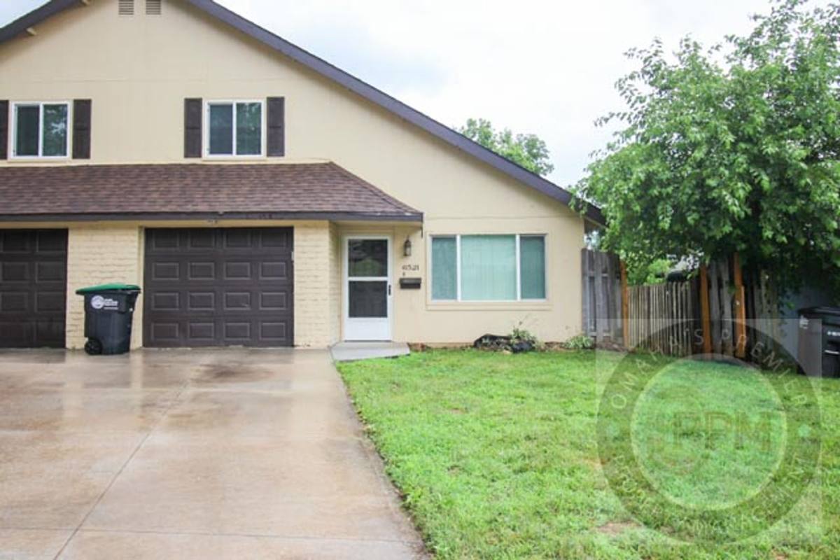 Apartment for rent at 6519 Lafayette Ave, Omaha, NE 68132