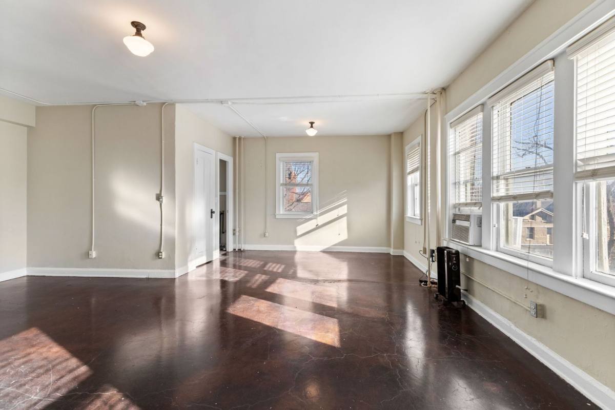 Apartment for rent at 111 E 16th St, Indianapolis, IN 46202