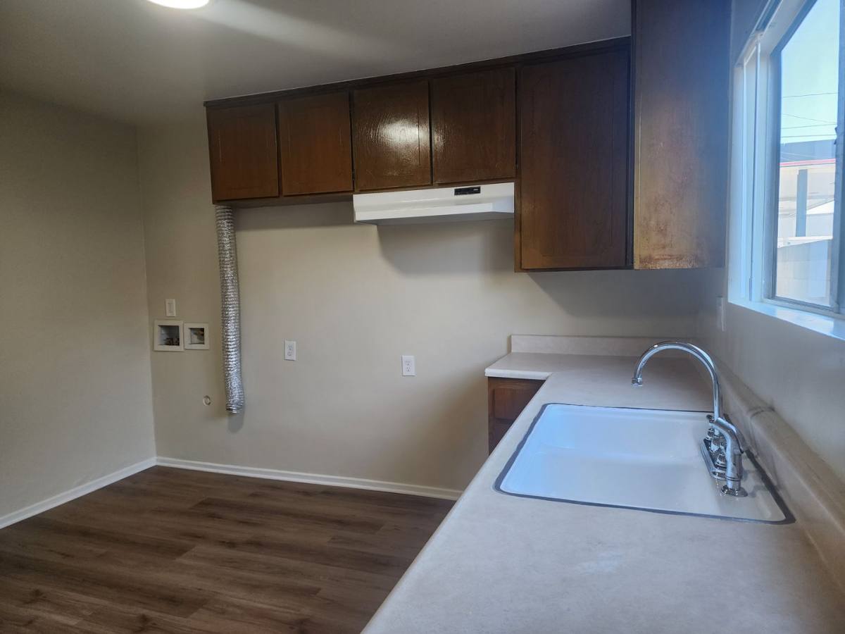 Apartment for rent at 6721 Curtis Ave, Long Beach, CA 90805