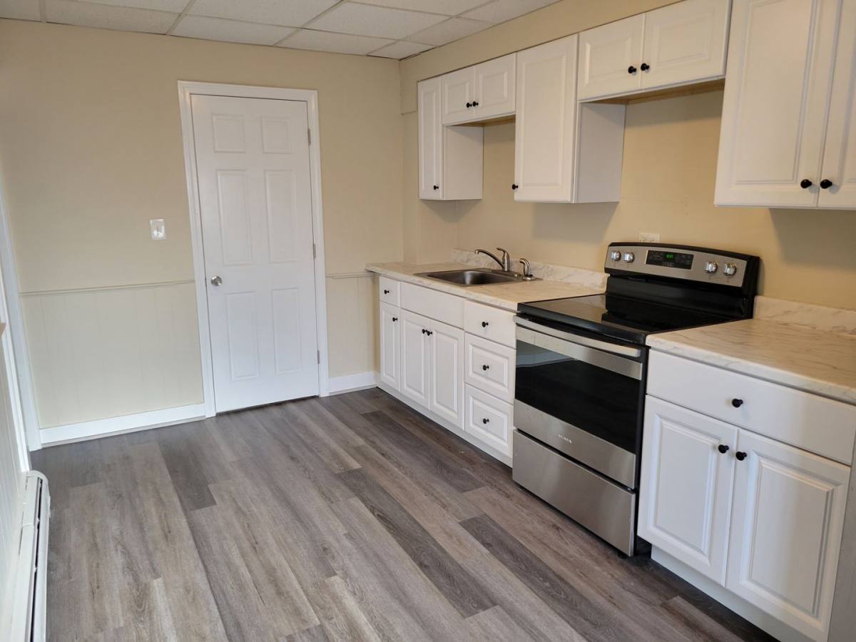 Apartment for rent at 305 Amherst St, Manchester, NH 03104