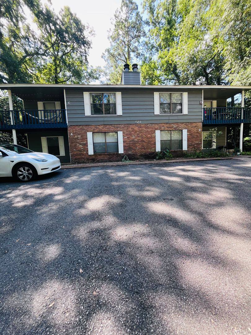 Apartment for rent at 581 Holyoke Court, Tallahassee, FL 32301