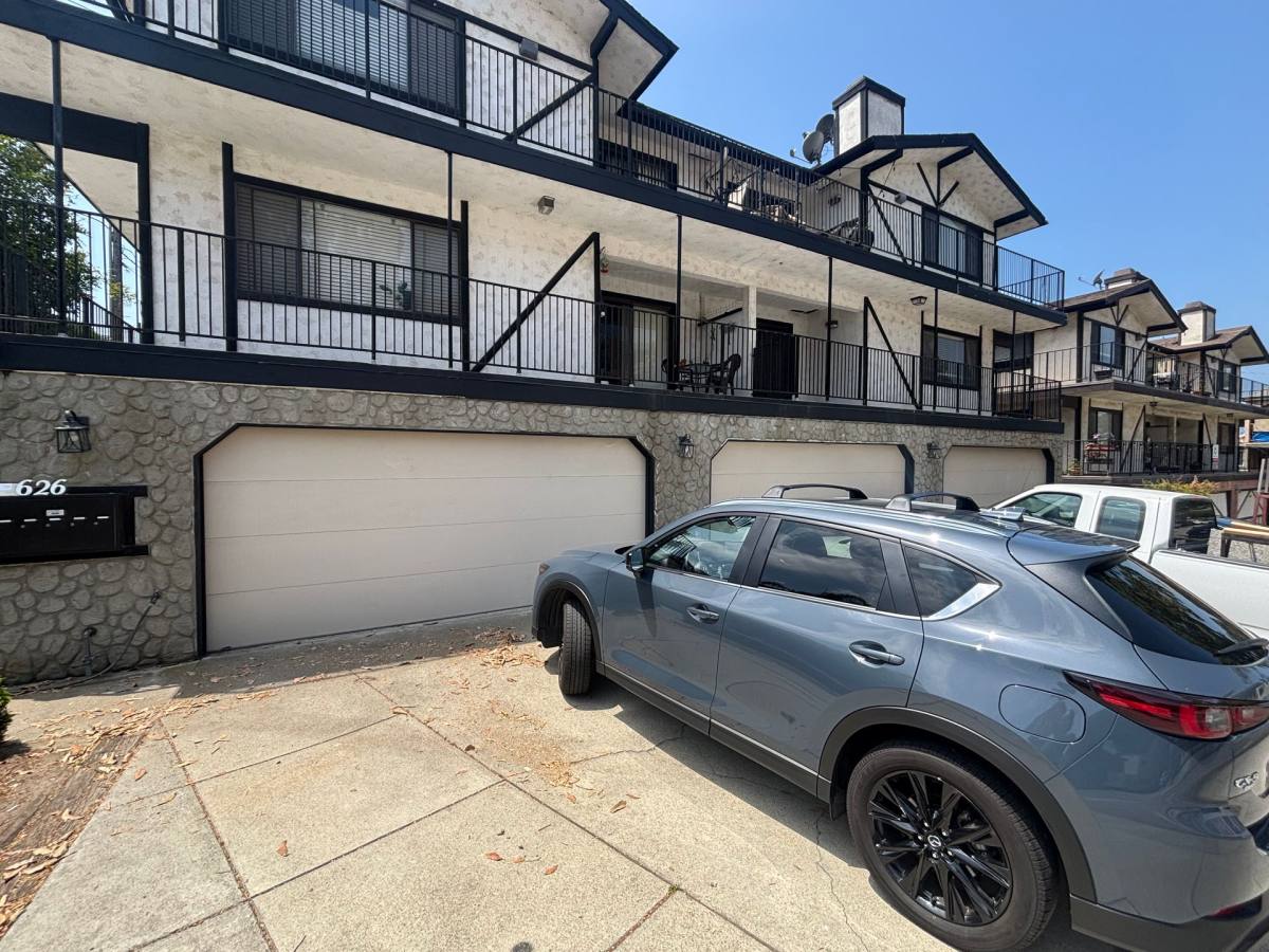 Apartment for rent at 626 E Hollly Ave, El Segundo, CA 90245