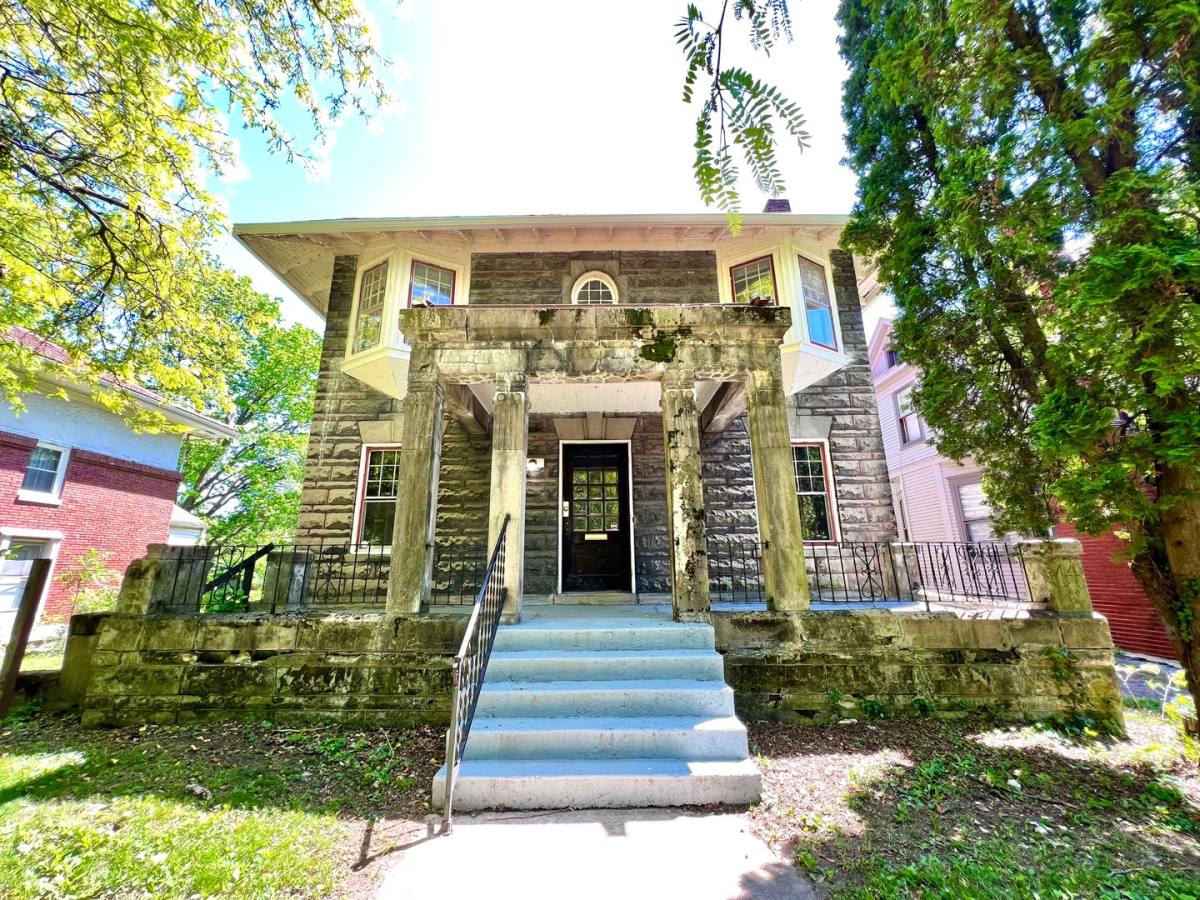 House for rent at 14 Cambridge Ave, Dayton, OH 45406