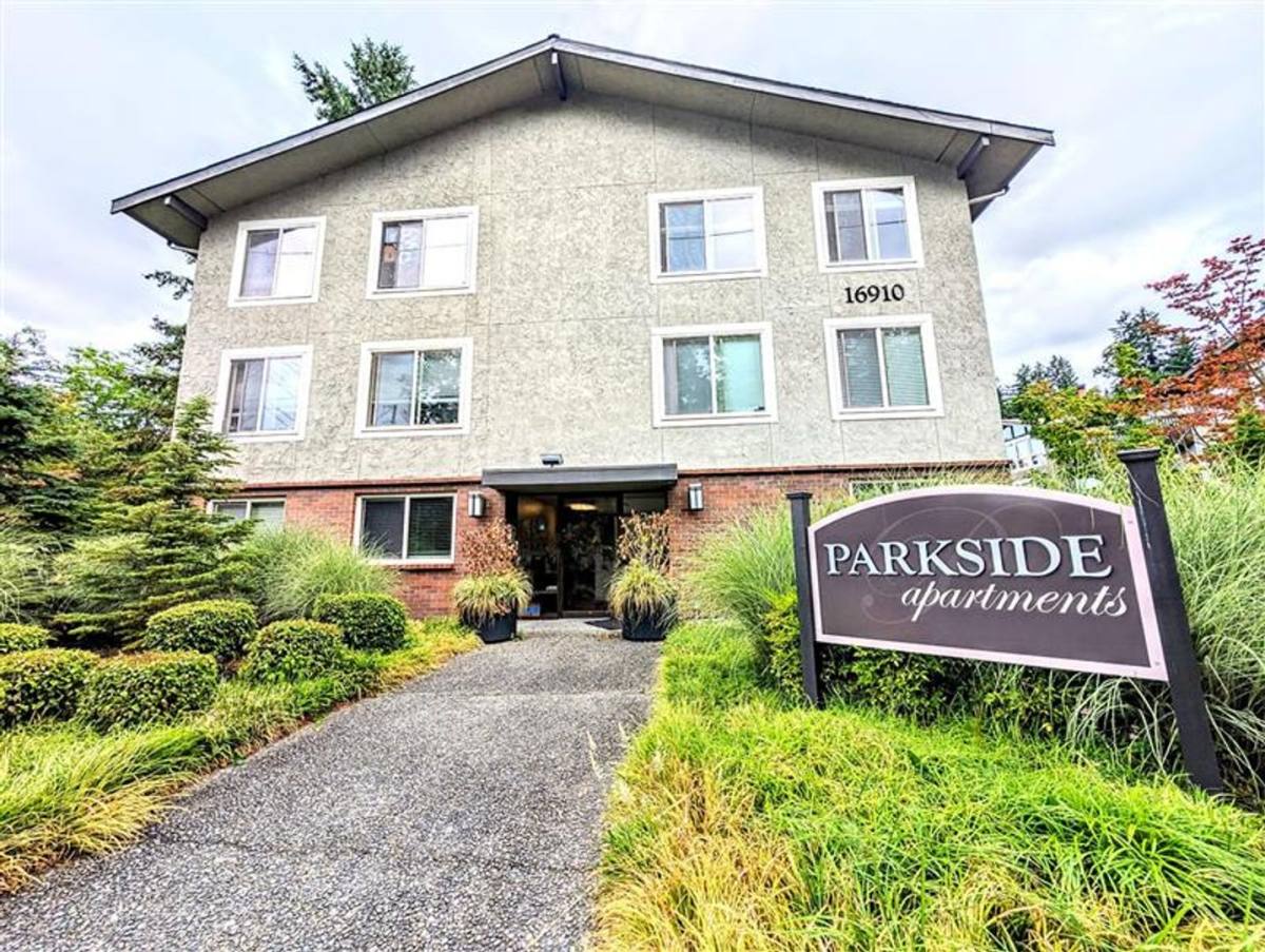 Apartment for rent at 16910 NE 80th St, Redmond, WA 98052