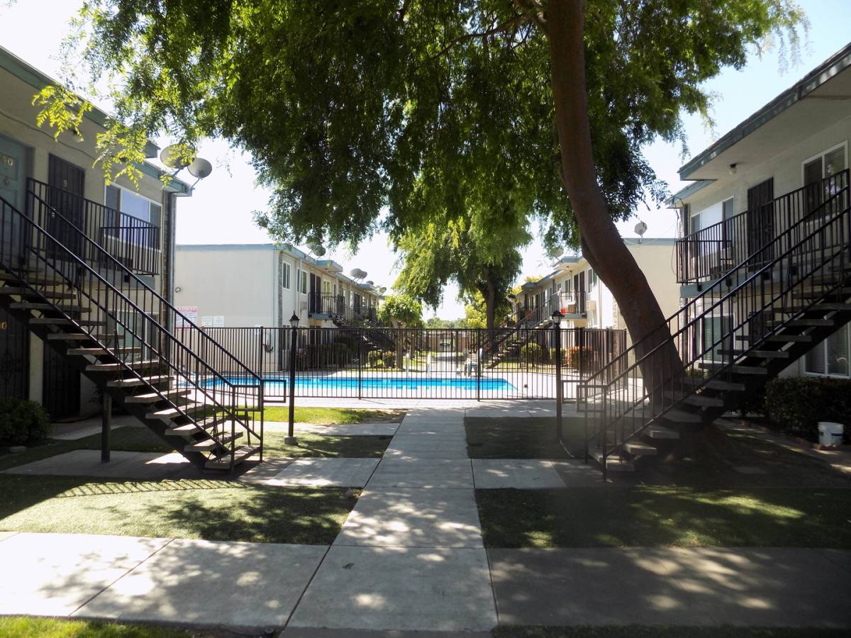 Apartment for rent at 221 Quincy St, Stockton, CA 95207