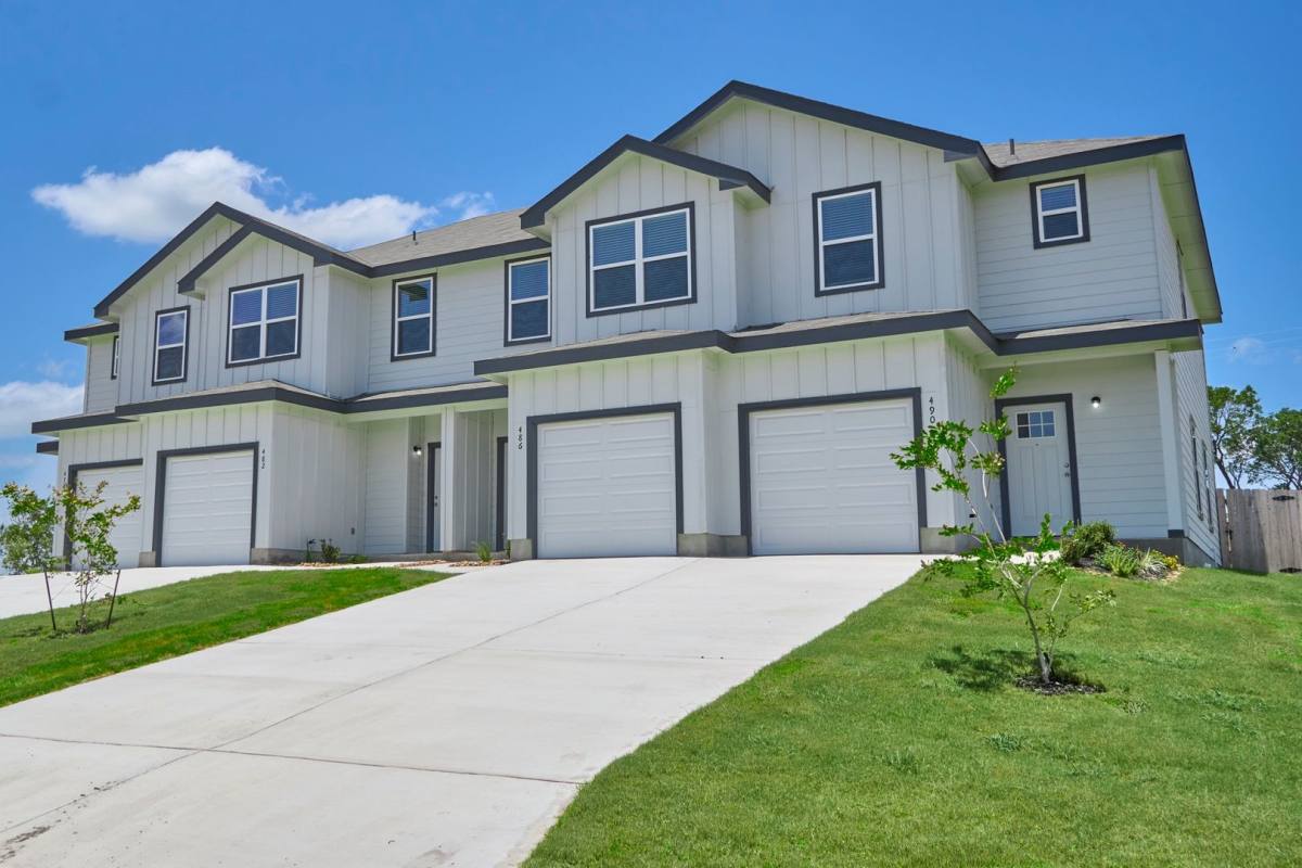 Townhouse for rent at 486 Abigail Alley, San Antonio, TX 78253