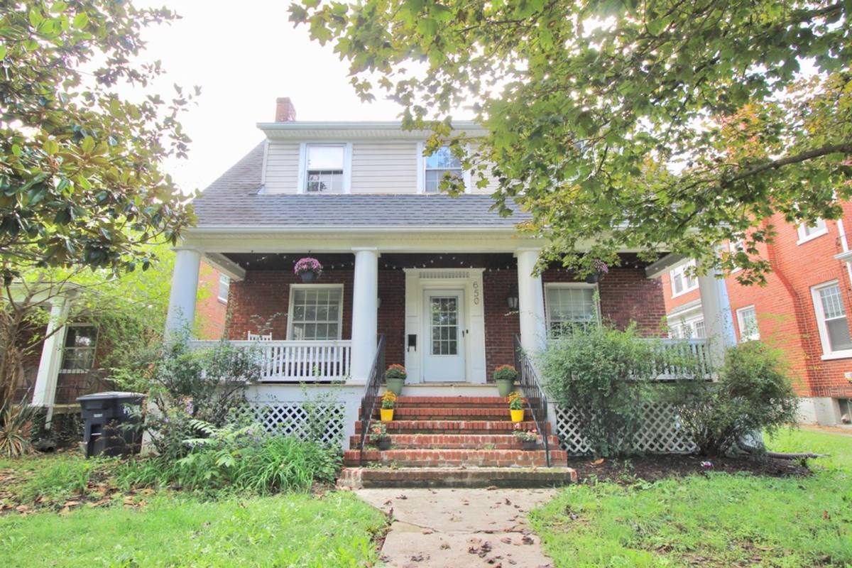 Apartment for rent at 650 S Mason St, Harrisonburg, VA 22801