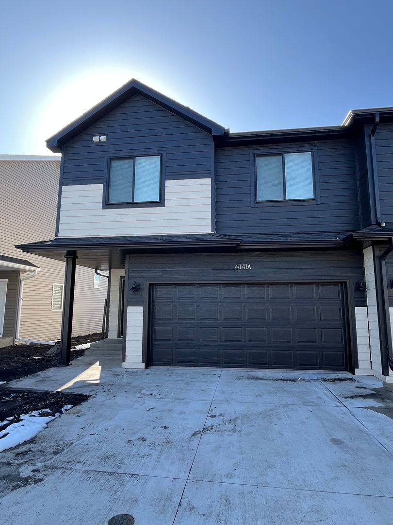 Townhouse for rent at 889 60th Ave W, West Fargo, ND 58078