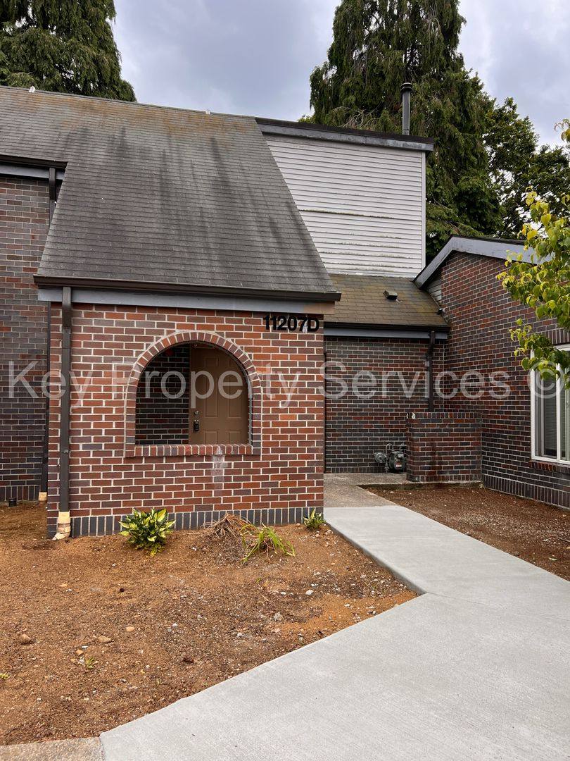 Townhouse for rent at 11207D NE 49th St, Vancouver, WA 98682