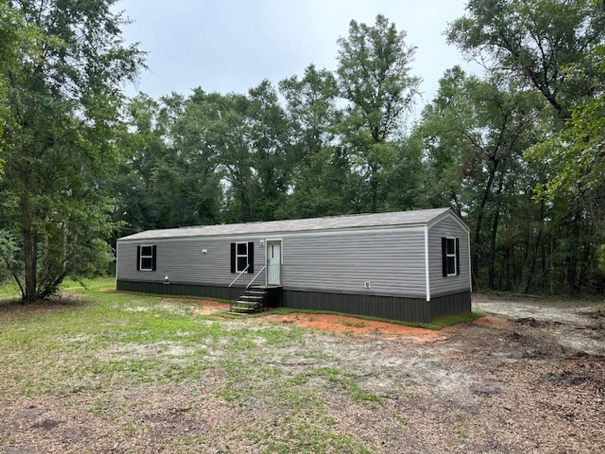 House for rent at 25 Derek Dr, Crawfordville, FL 32327