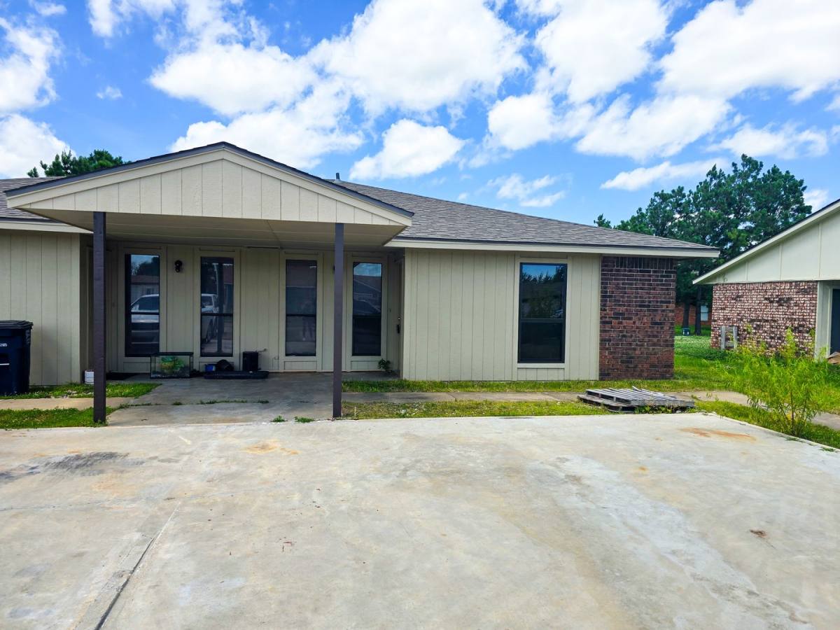 House for rent at 4104 N Market Ave, Shawnee, OK 74804