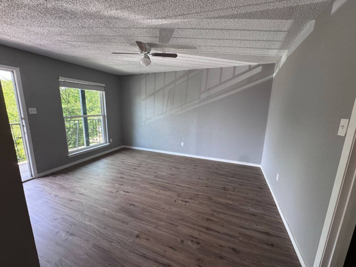 Apartment for rent at 309 E Dean Ave, Killeen, TX 76541