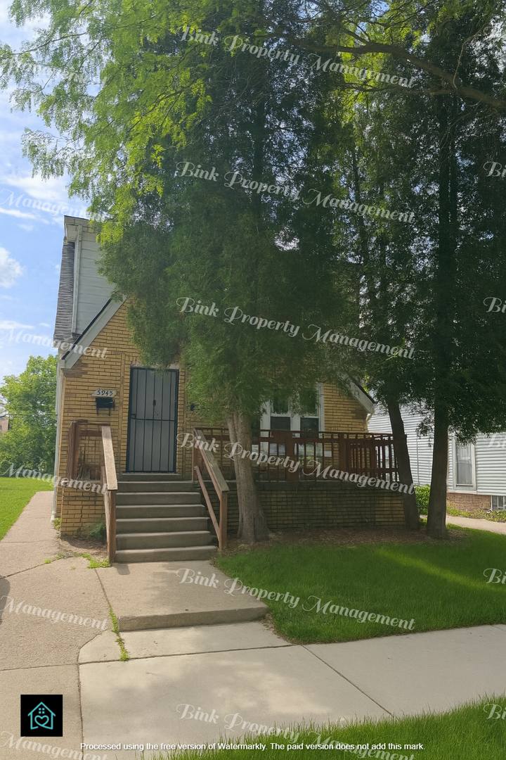 Apartment for rent at 5943-5945 Lakeview, Detroit, MI 48213