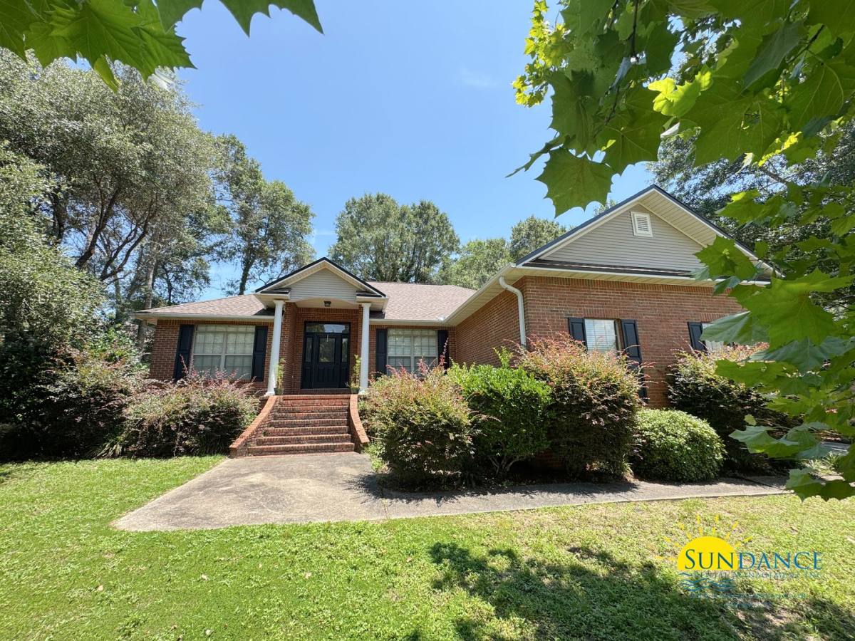 House for rent at 112 Paddle Wheel Cove, Crestview, FL 32536