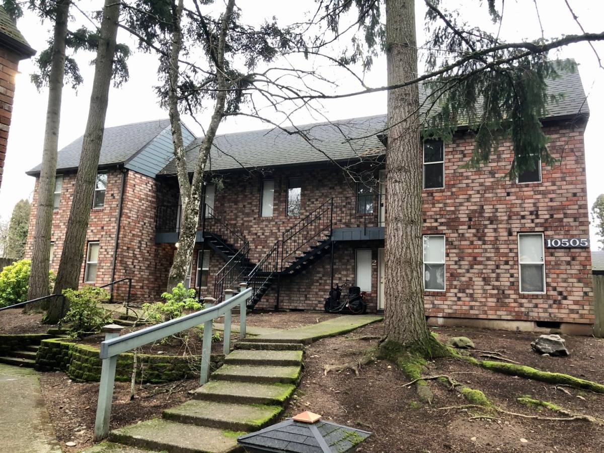 Apartment for rent at 10503-10509 E Burnside St, Portland, OR 97216