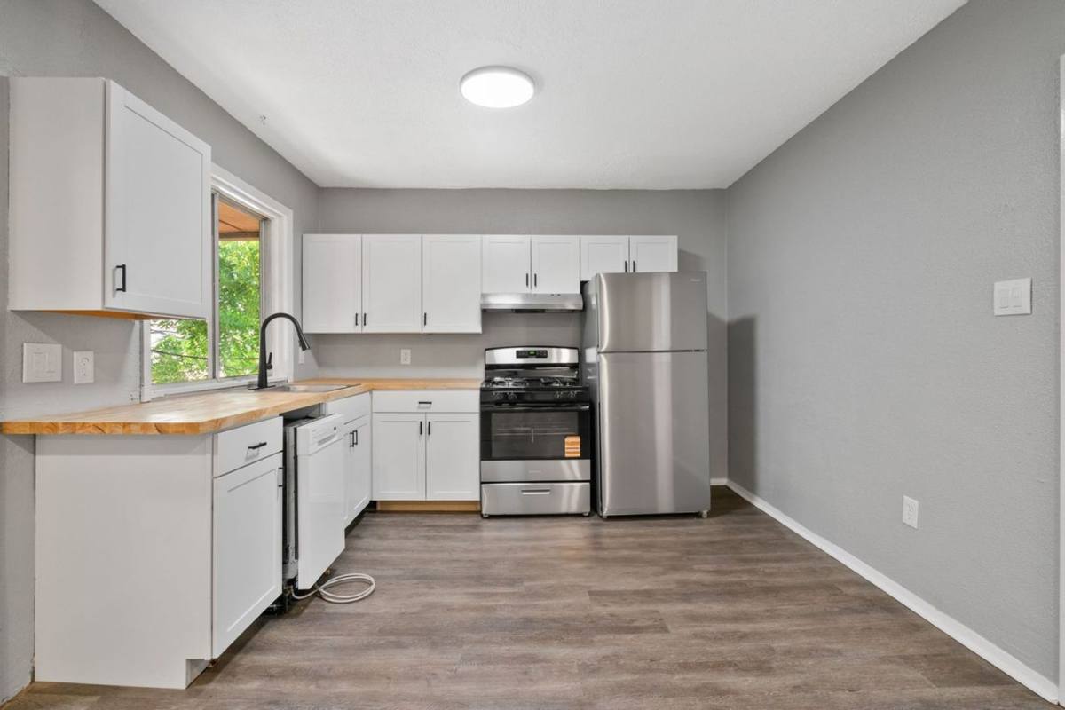 Apartment for rent at 7702 Cannon St, Pittsburgh, PA 15218