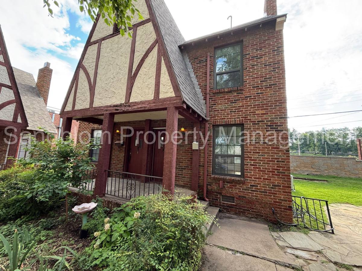 Apartment for rent at 1817 S Baltimore Ave, Tulsa, OK 74119