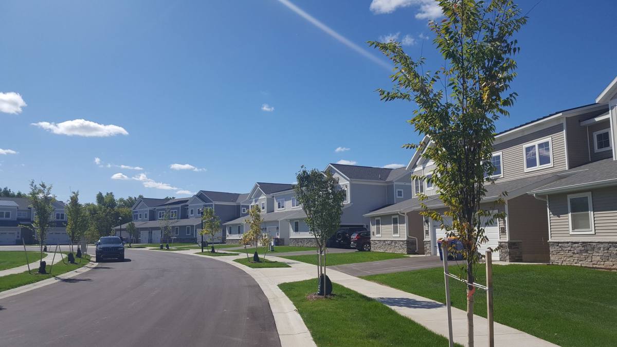 Townhouse for rent at 2233 Michigan St NE, Grand Rapids, MI 49503