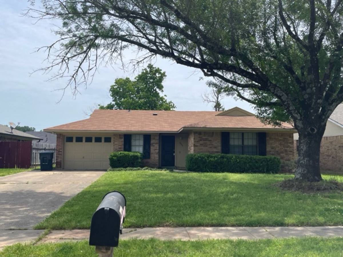 House for rent at 2426 Brookhaven Dr, Bossier City, LA 71111