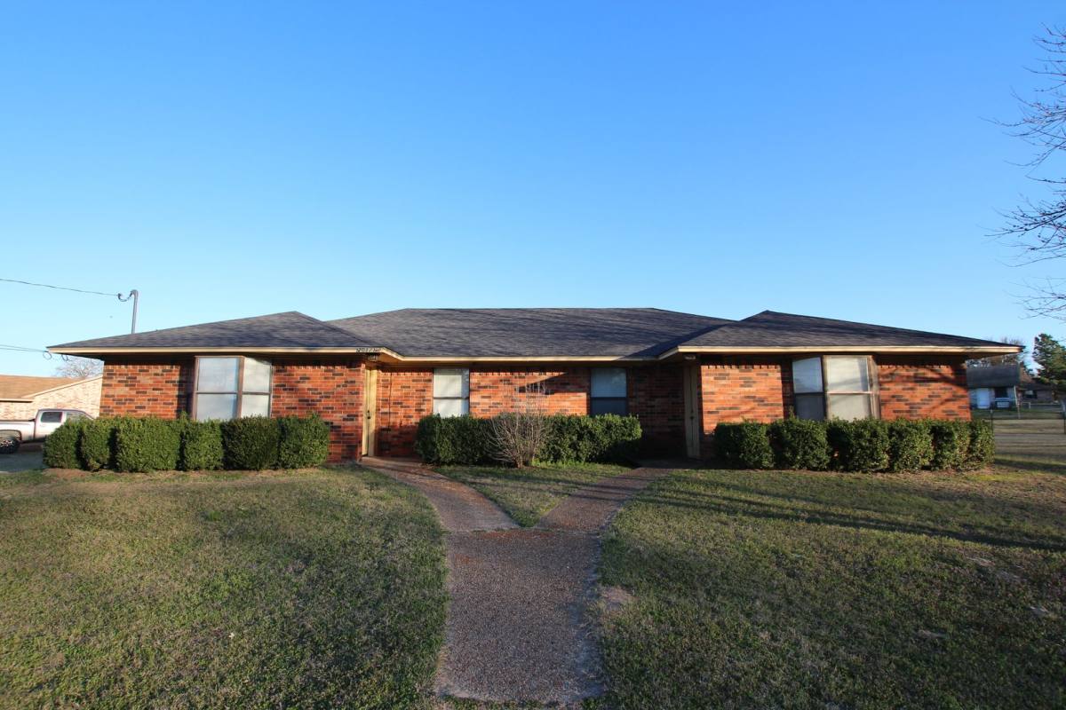 Apartment for rent at 20169 20171 Ridgerock, Flint, TX 75762