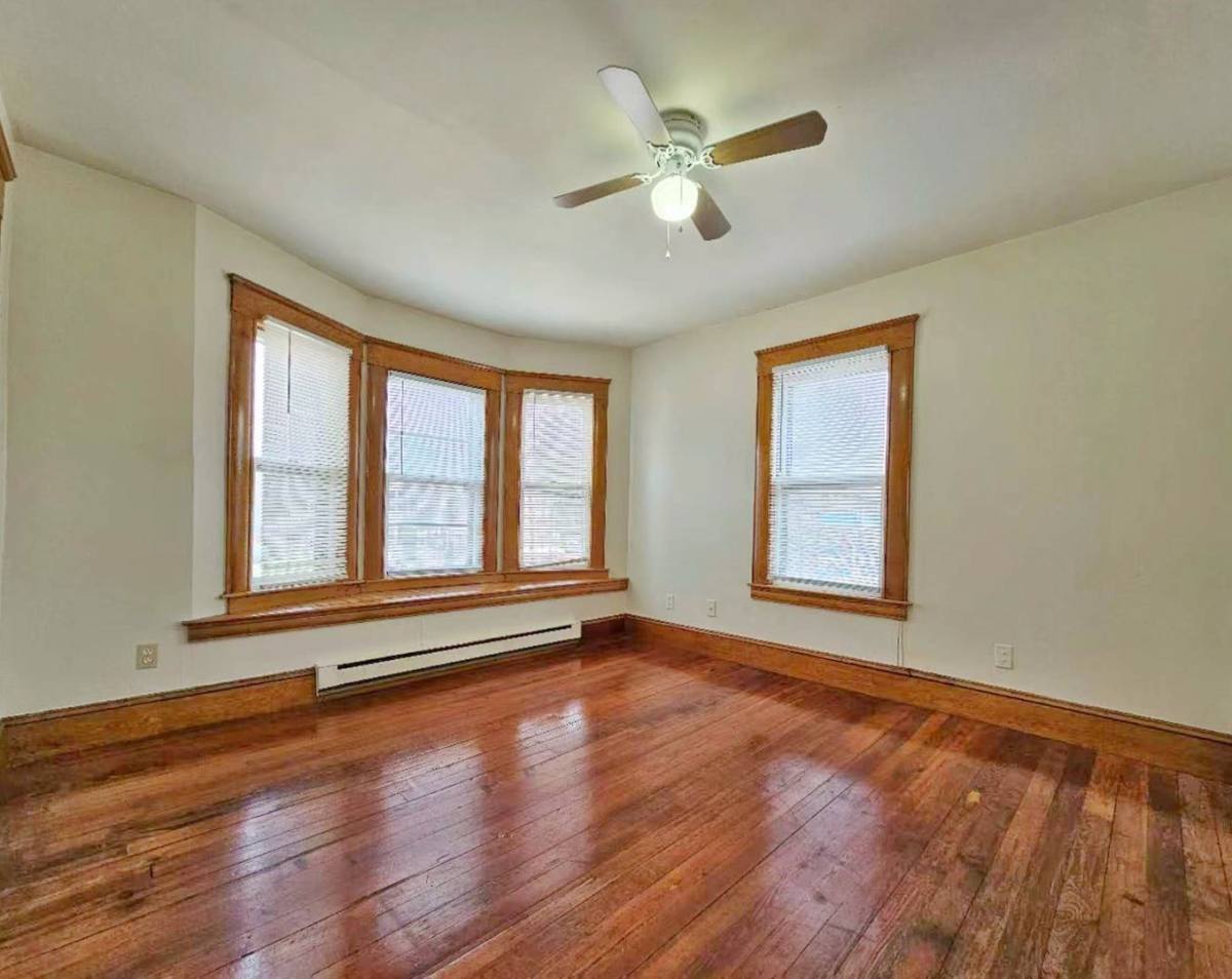 Apartment for rent at 427 Orange St, Springfield, MA 01108