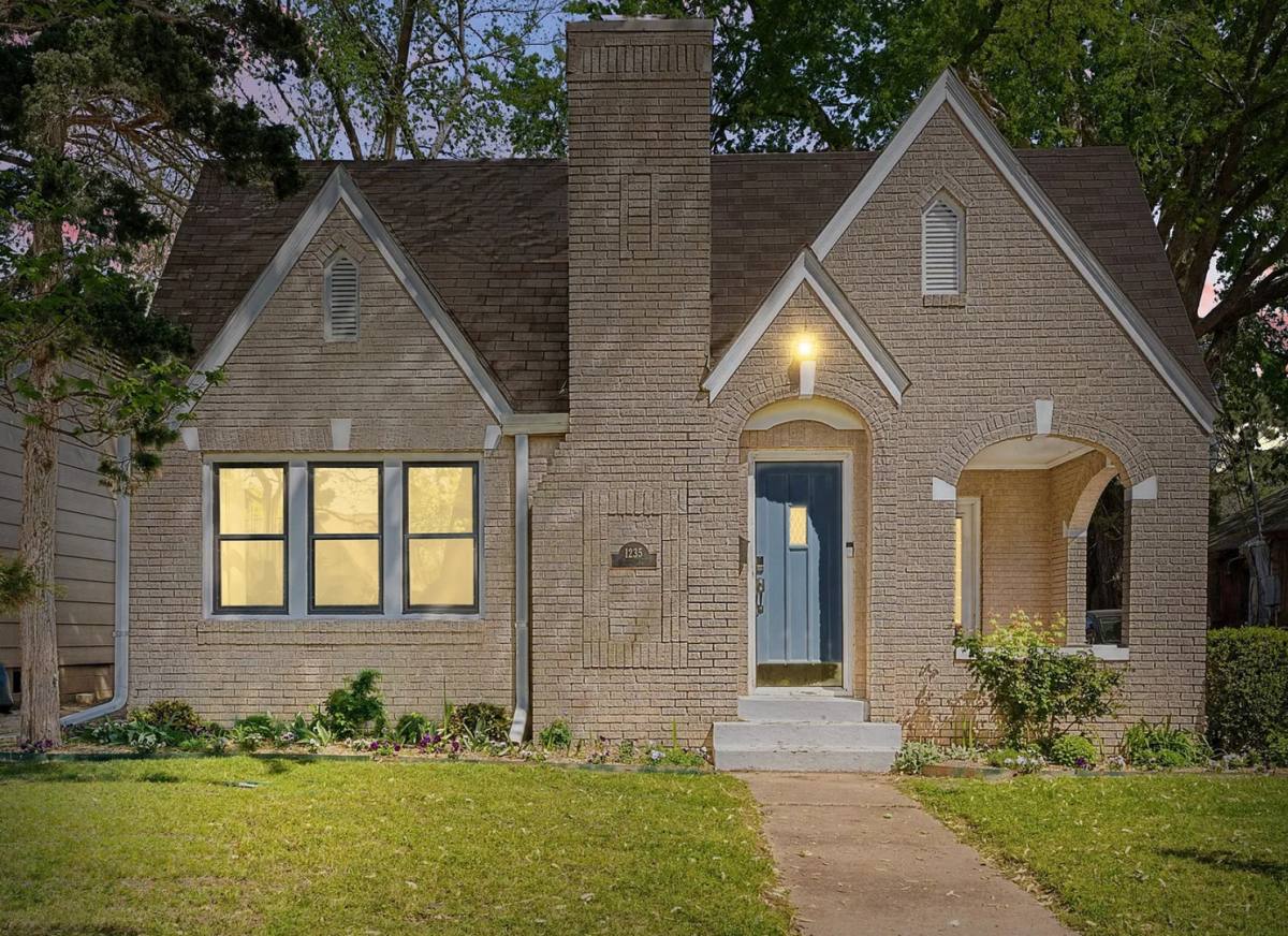 House for rent at 1235 S Atlanta Place, Tulsa, OK 74104