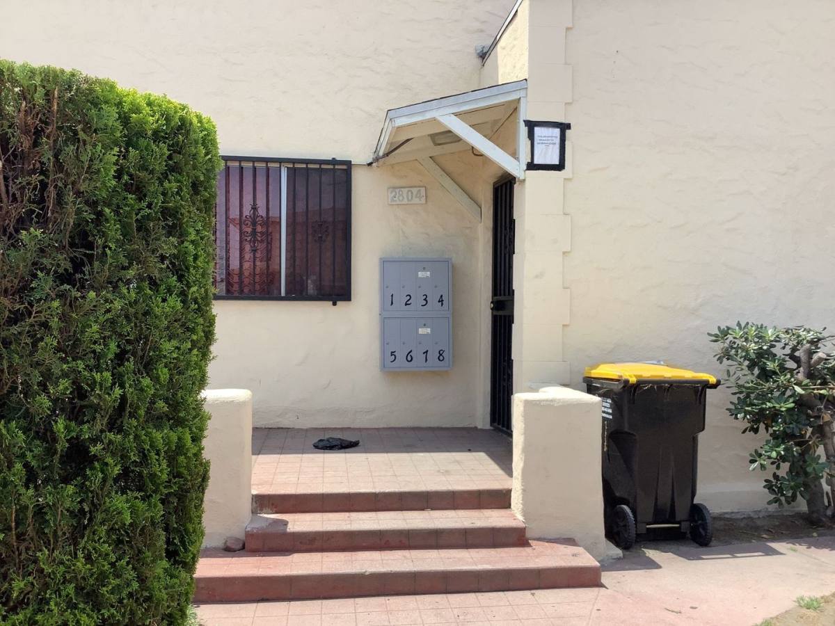 Apartment for rent at 2804 D E, Huntington Park, CA 90255
