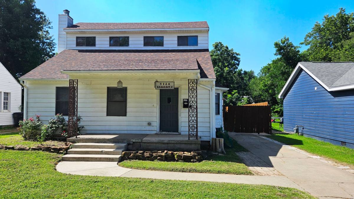 Townhouse for rent at 3924 NW Liberty St, Oklahoma City, OK 73107