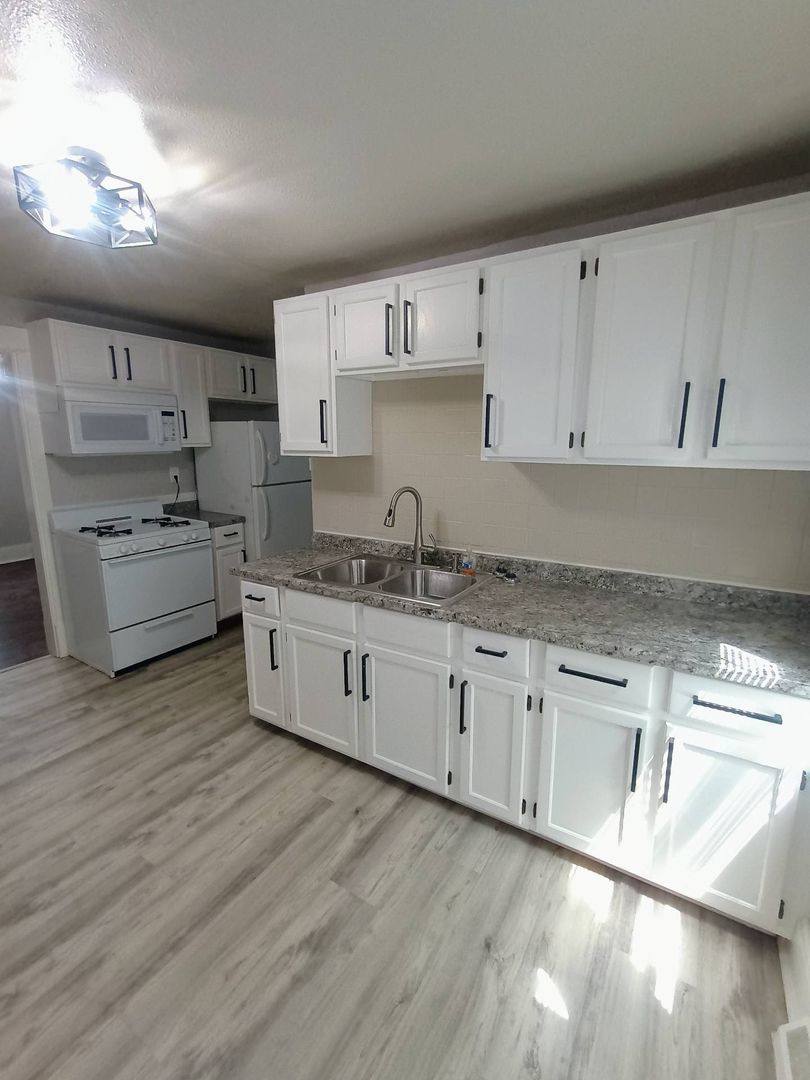 Apartment for rent at 8722 W Mitchell St, Milwaukee, WI 53214