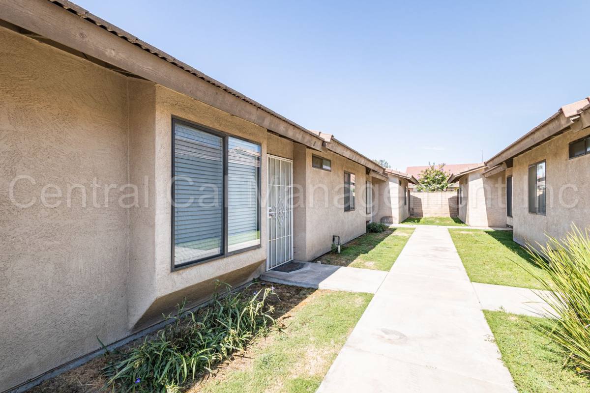 Apartment for rent at 4201 Kilterbury Lane, Bakersfield, CA 93311