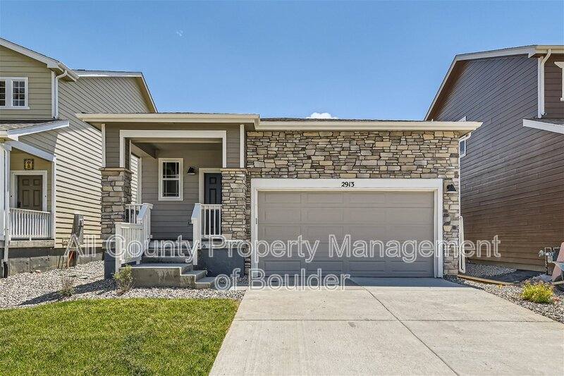 House for rent at 2913 Buffalo Fork Lane, Longmont, CO 80503