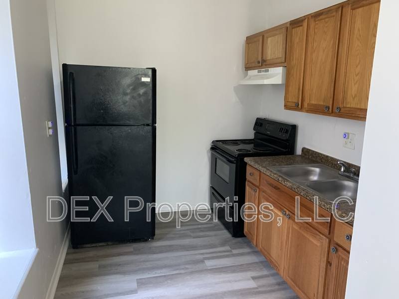 Apartment for rent at 1324 Academy Ave #C, Saint Louis, MO 63113