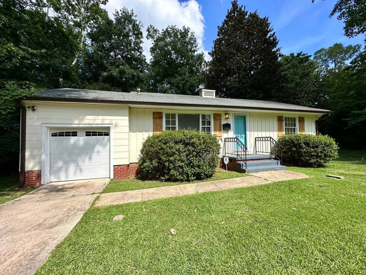 House for rent at 4624 N State St, Jackson, MS 39206