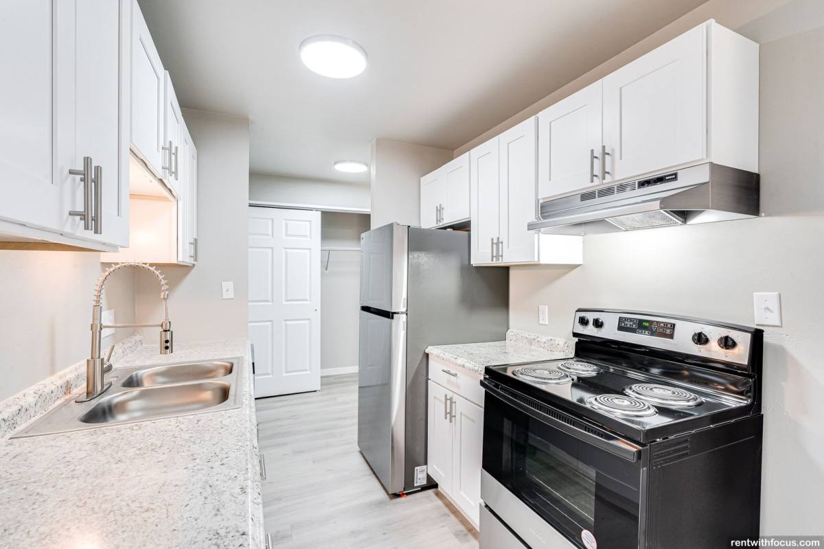 Apartment for rent at 1225 Doctors Dr, Neenah, WI 54956
