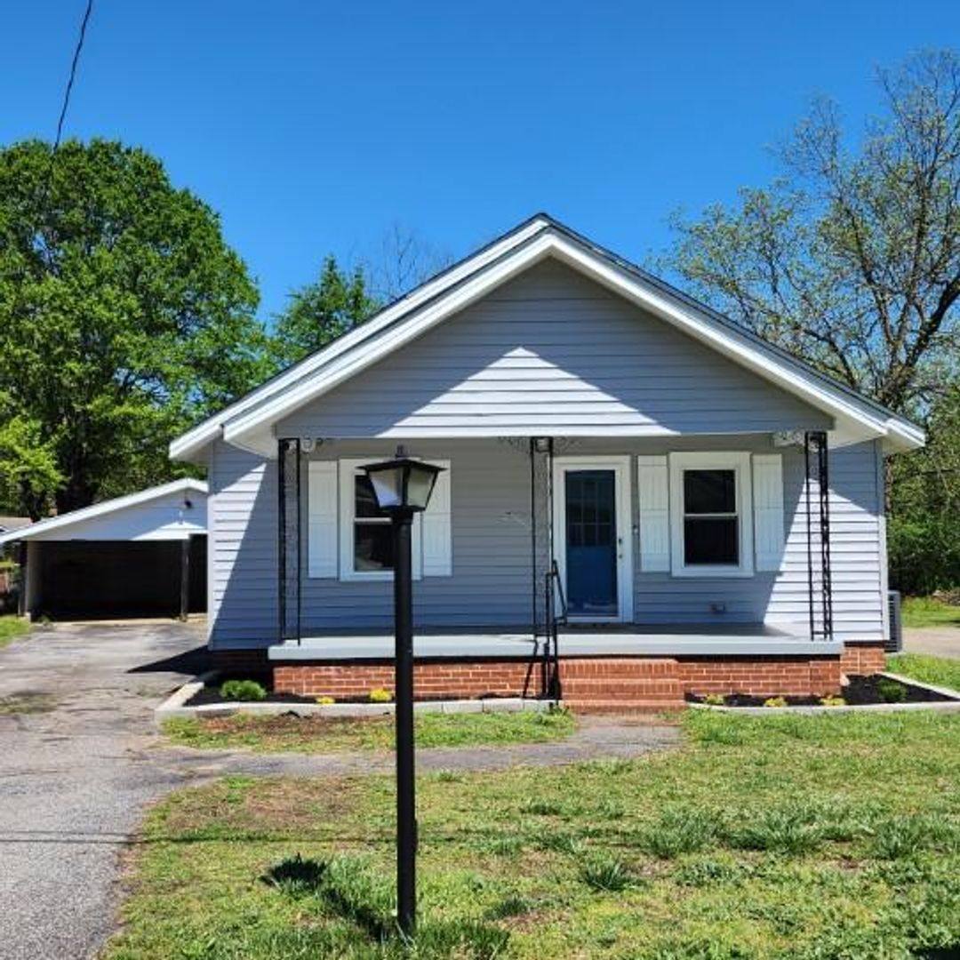 House for rent at 107 Bennett St, Greer, SC 29651