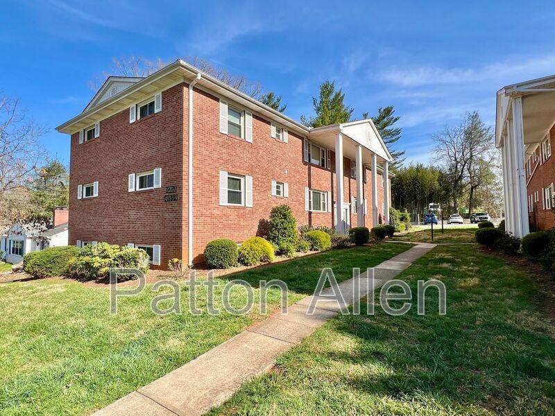 Apartment for rent at 1020 Hendersonville Rd #8, Asheville, NC 28803