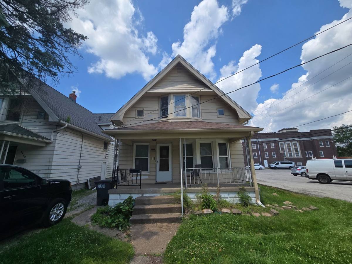 House for rent at 3867 Eggeman Rd, Toledo, OH 43612